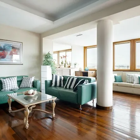 Laura's Penthouse * روما